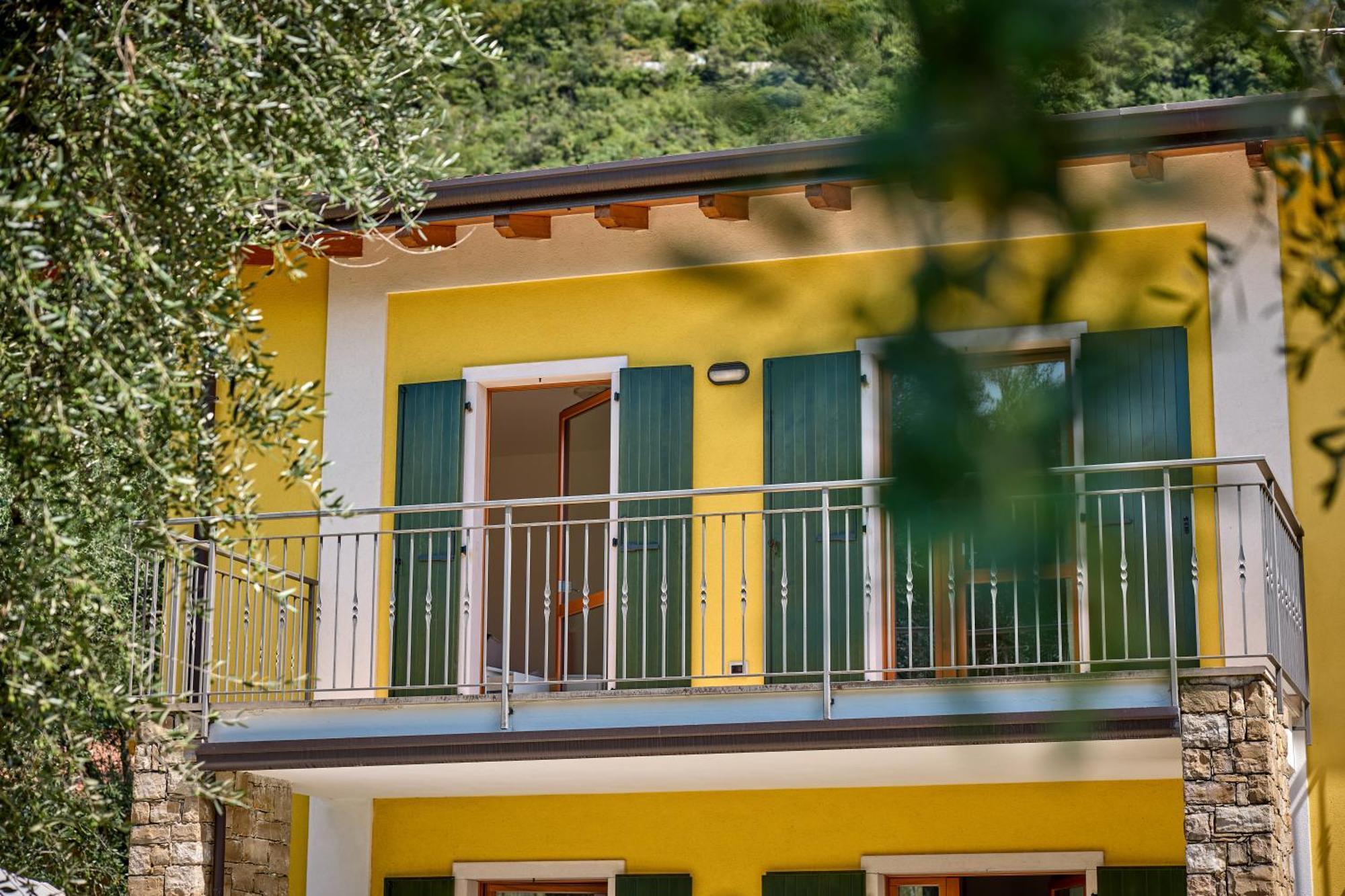 Casa Marisa Apartment มัลเชซิเน ภายนอก รูปภาพ